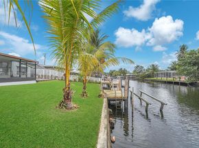 2718 Sherman St, Hollywood FL 33020