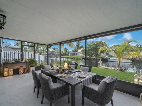 2718 Sherman St, Hollywood FL 33020