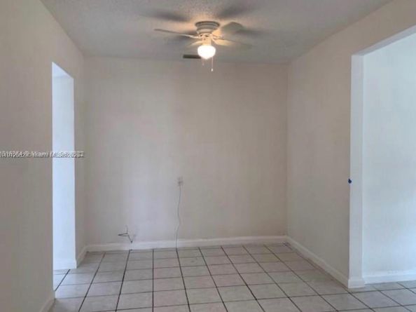 3020 SW 64th Ave, Miramar FL 33023