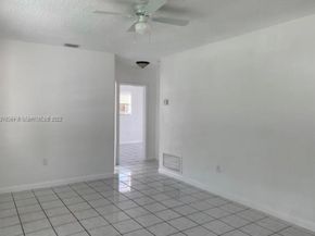 3020 SW 64th Ave, Miramar FL 33023