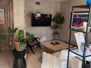 360 Meridian Ave 4C, Miami Beach FL 33139