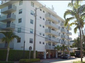 360 Meridian Ave