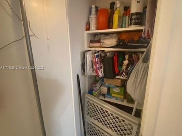 401 SE Golden Isles Dr 712, Hallandale Beach FL 33009