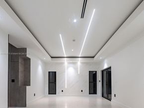 6650 SW 94th ave, Miami FL 33173