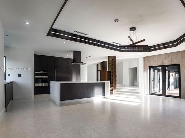 6650 SW 94th ave, Miami FL 33173