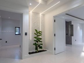 6650 SW 94th ave, Miami FL 33173