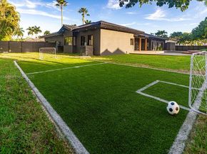 6650 SW 94th ave, Miami FL 33173