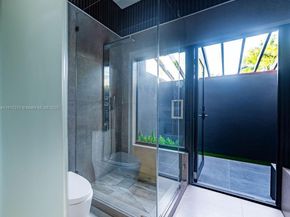 6650 SW 94th ave, Miami FL 33173