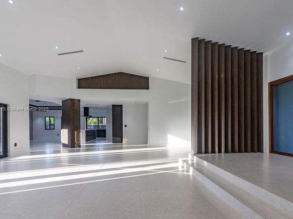 6650 SW 94th ave, Miami FL 33173