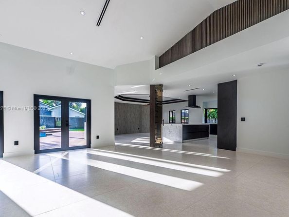 6650 SW 94th ave, Miami FL 33173