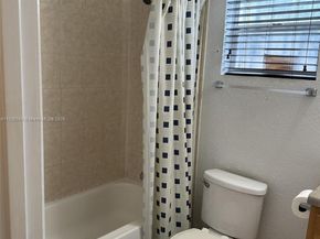 2622 NW 47th St, Miami FL 33142