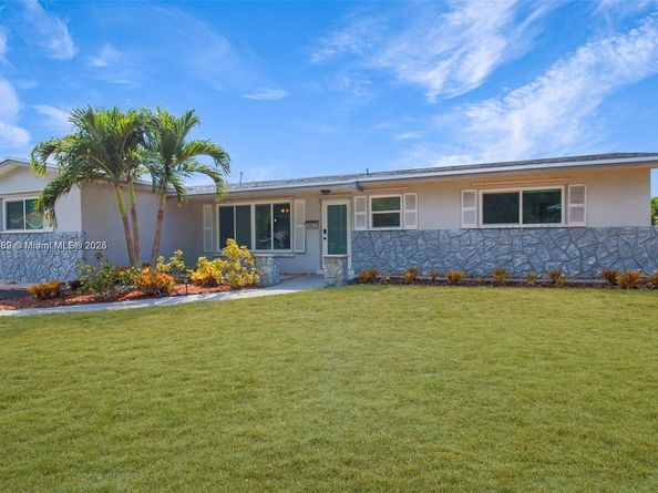 8441 NW 18th St, Pembroke Pines FL 33024