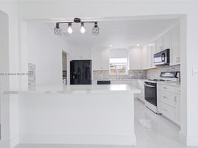 8441 NW 18th St, Pembroke Pines FL 33024