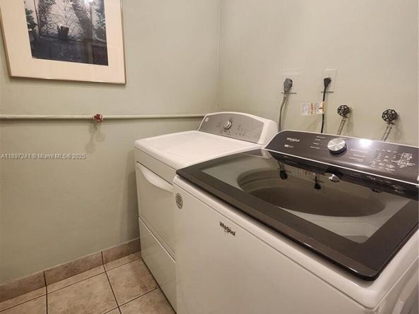 1455 West Ave 202, Miami Beach FL 33139
