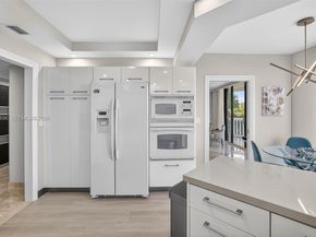 2000 Island Blvd 401, Aventura FL 33160