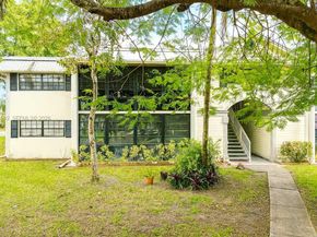 921 NE 199th St 107, Miami FL 33179