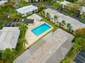 921 NE 199th St 107, Miami FL 33179