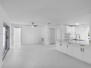 11390 NW 37th St, Coral Springs FL 33065