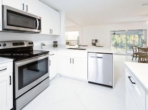 11390 NW 37th St, Coral Springs FL 33065