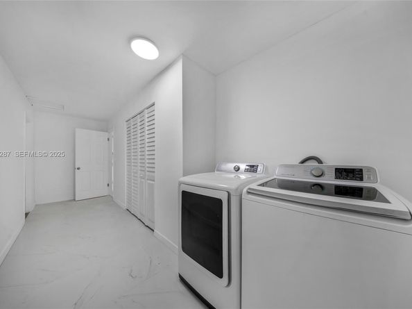 11390 NW 37th St, Coral Springs FL 33065