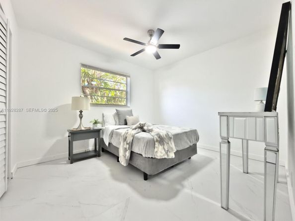 11390 NW 37th St, Coral Springs FL 33065