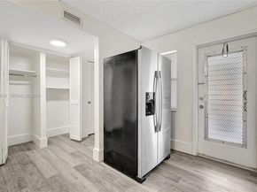 4800 Hillcrest Ln 207, Hollywood FL 33021