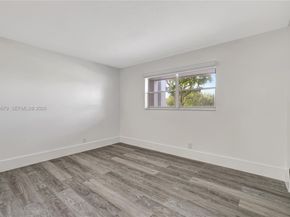 4800 Hillcrest Ln 207, Hollywood FL 33021