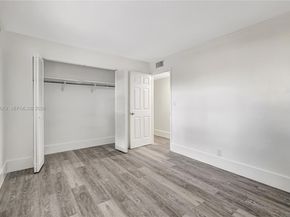 4800 Hillcrest Ln 207, Hollywood FL 33021