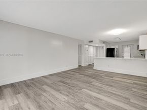4800 Hillcrest Ln 207, Hollywood FL 33021
