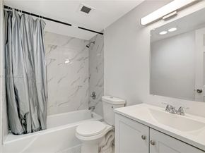 4800 Hillcrest Ln 207, Hollywood FL 33021