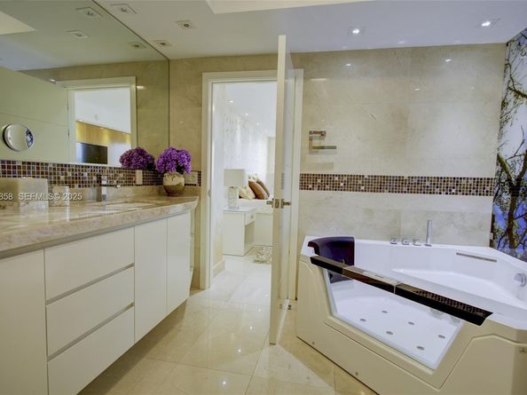 4775 Collins Ave 1601, Miami Beach FL 33140