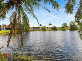 8956 Palm Tree Ln 8956, Pembroke Pines FL 33024