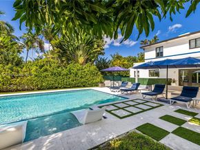 6166 Pine Tree Dr, Miami Beach FL 33140