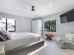 6166 Pine Tree Dr, Miami Beach FL 33140