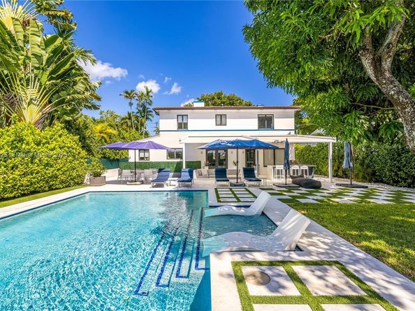 6166 Pine Tree Dr, Miami Beach FL 33140