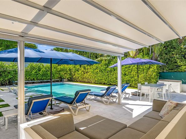 6166 Pine Tree Dr, Miami Beach FL 33140