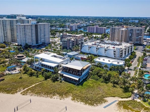 3209 Colony Club Rd 1W, Pompano Beach FL 33062