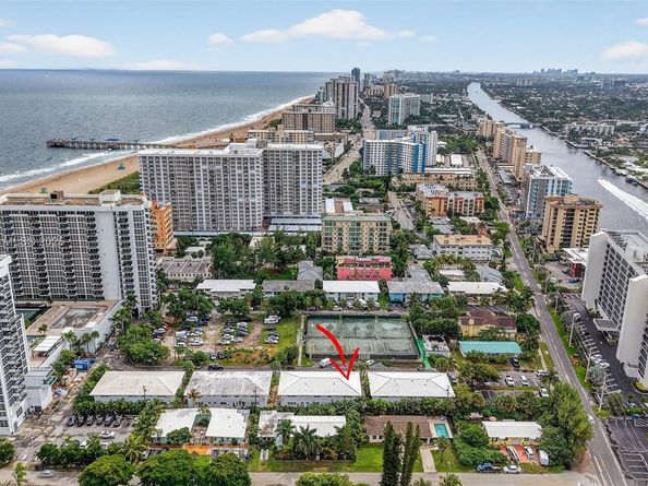 3209 Colony Club Rd 1W, Pompano Beach FL 33062