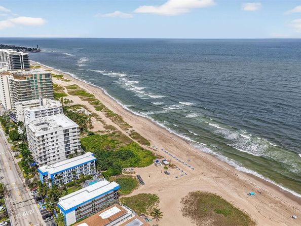 3209 Colony Club Rd 1W, Pompano Beach FL 33062