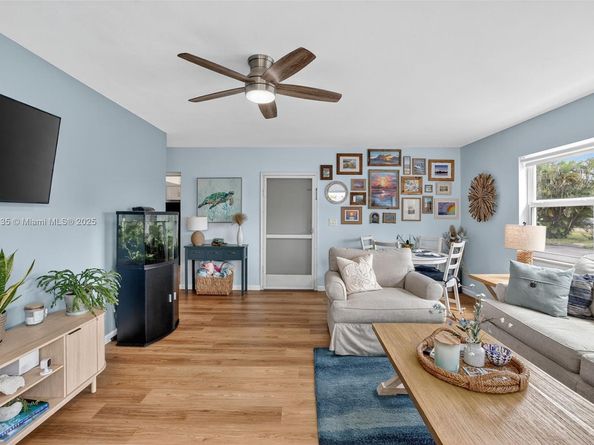 3209 Colony Club Rd 1W, Pompano Beach FL 33062