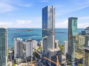 60 SW 13th St 4414, Miami FL 33130