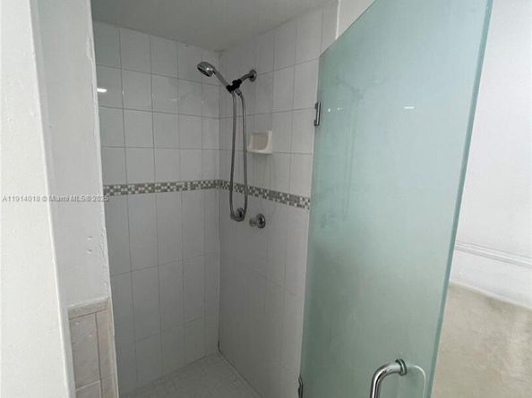 4719 NW 7th St 10911, Miami FL 33126