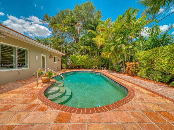 1435 Blue Rd, Coral Gables FL 33146