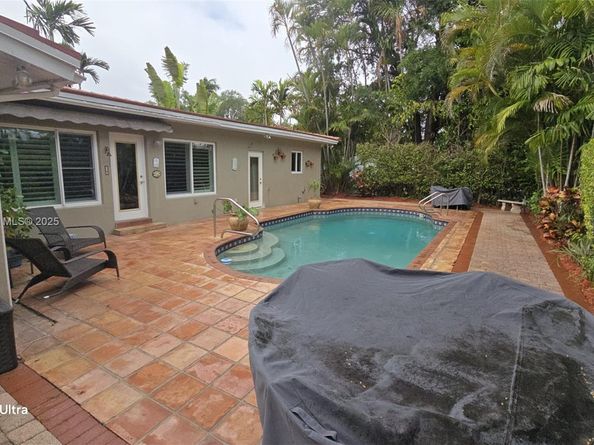 1435 Blue Rd, Coral Gables FL 33146