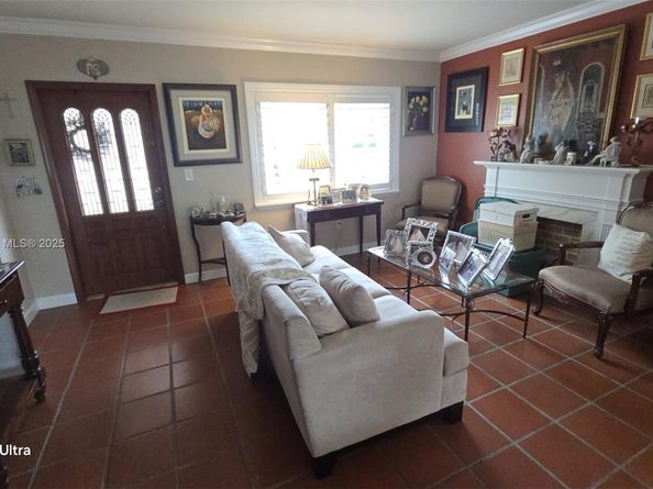 1435 Blue Rd, Coral Gables FL 33146