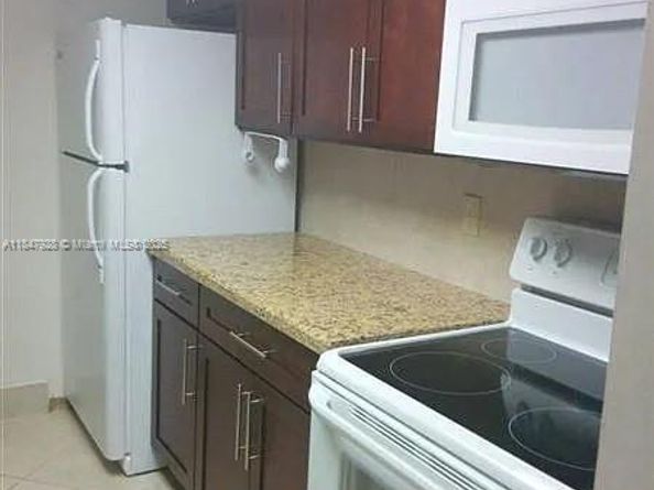 3174 N Pine Island Rd, Sunrise FL 33351