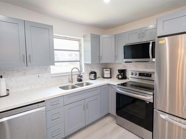 5300 Washington St T227, Hollywood FL 33021