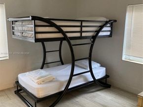 2 NE 45th St, Miami FL 33137