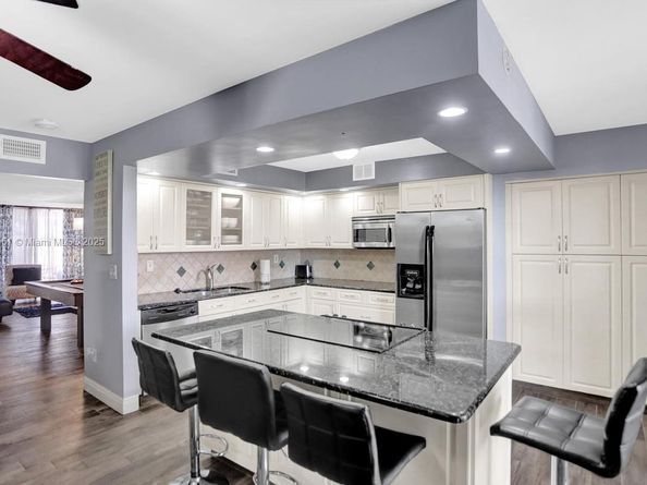 20533 NE 6th Ct, Miami FL 33179