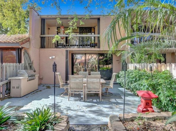 20533 NE 6th Ct, Miami FL 33179